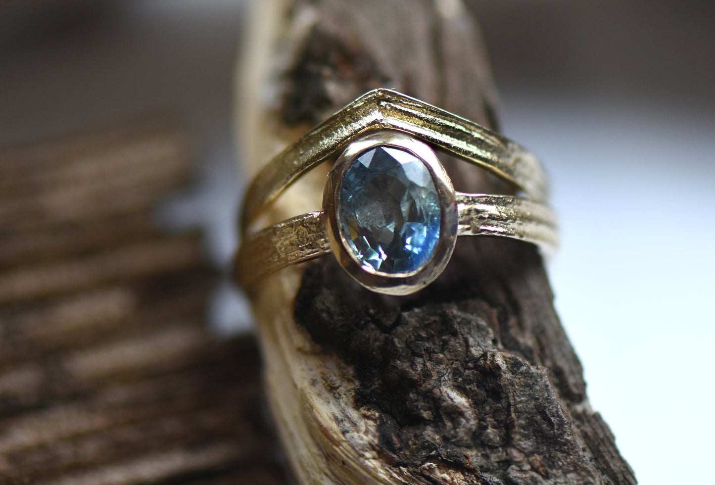 14ct Gold English Oak Ring with Sapphire