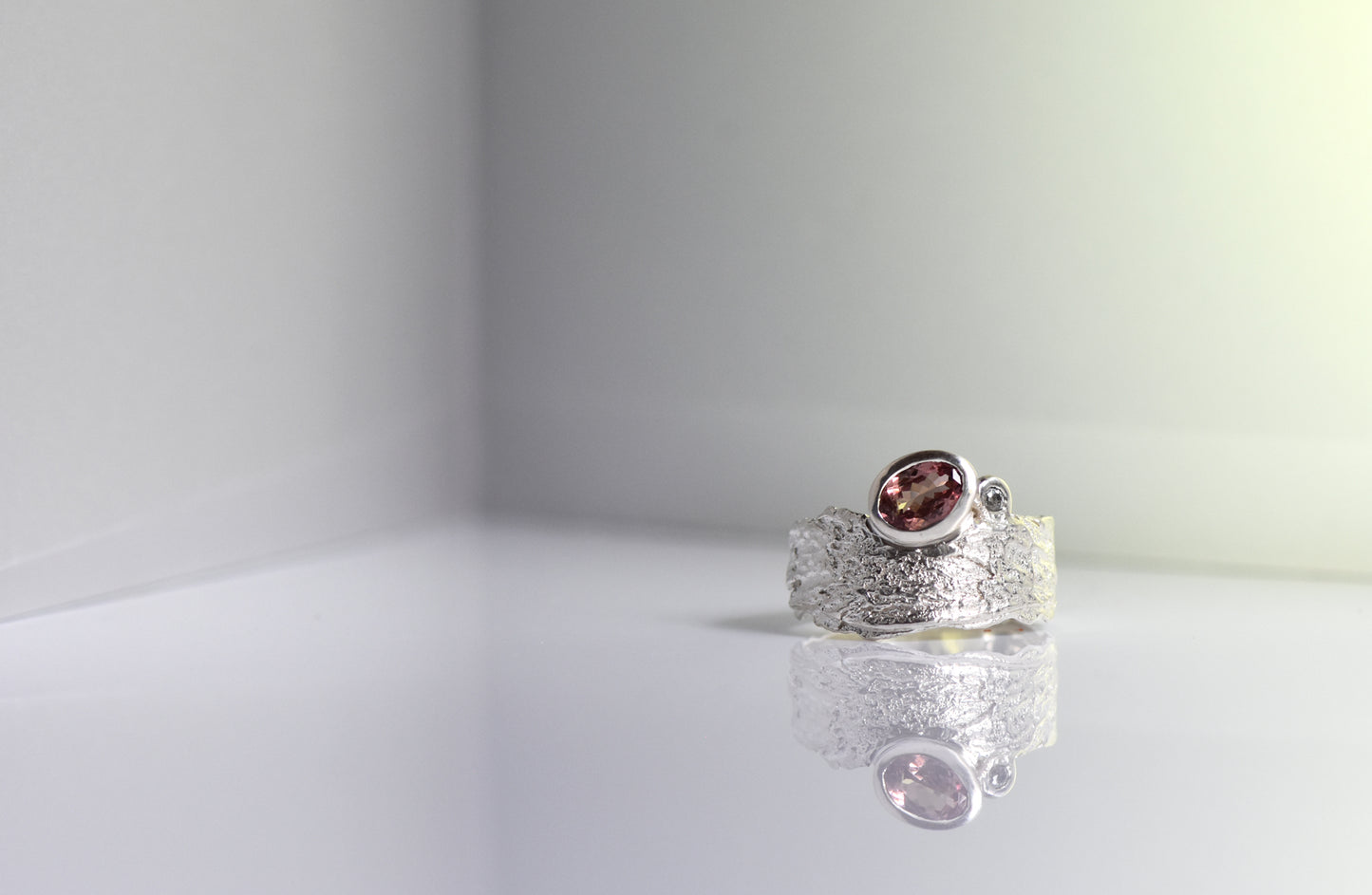 Silver Two Stone London Plane