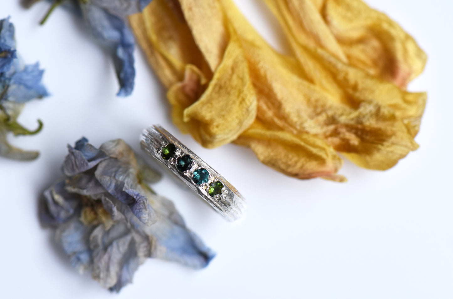 Oak D Band with Tourmalines