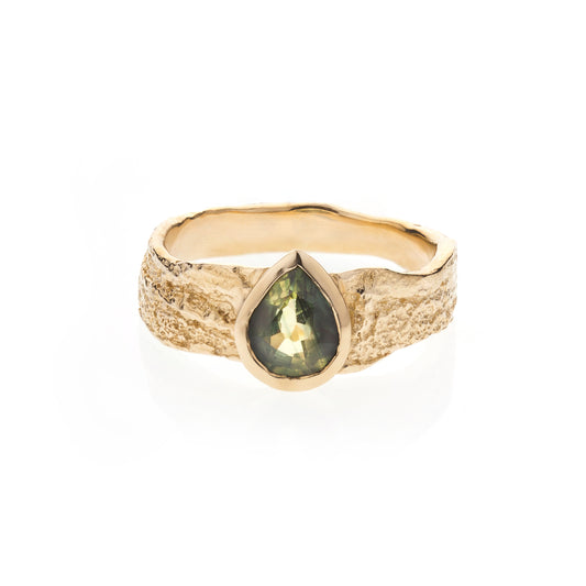 OOAK 14ct Gold and Green Montana Sapphire on wide London Plane Band