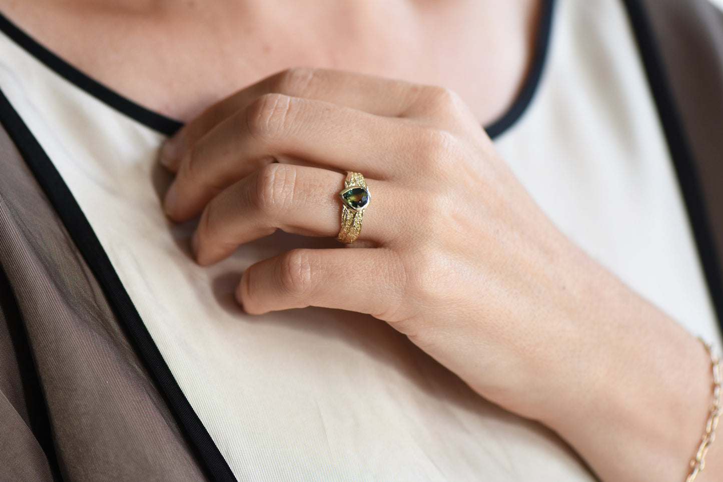 OOAK 14ct Gold and Green Montana Sapphire on wide London Plane Band