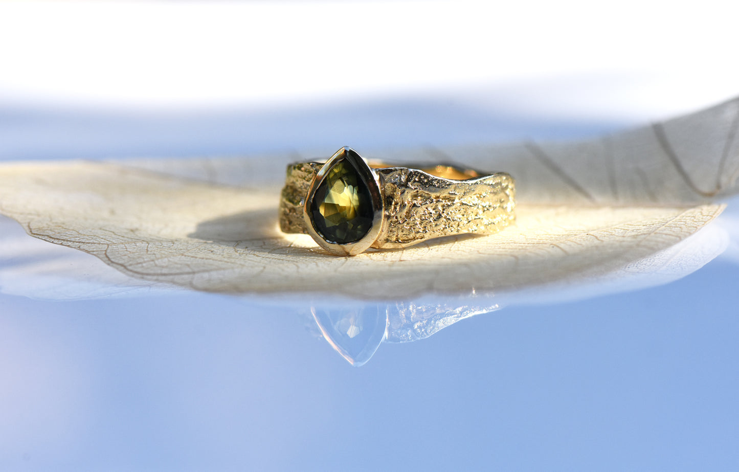 OOAK 14ct Gold and Green Montana Sapphire on wide London Plane Band