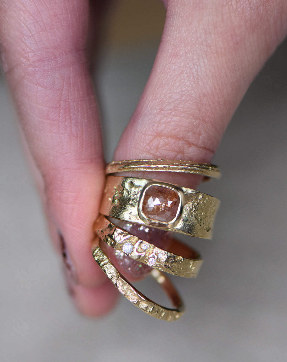 14ct Gold Subtle Scatter English Oak Ring
