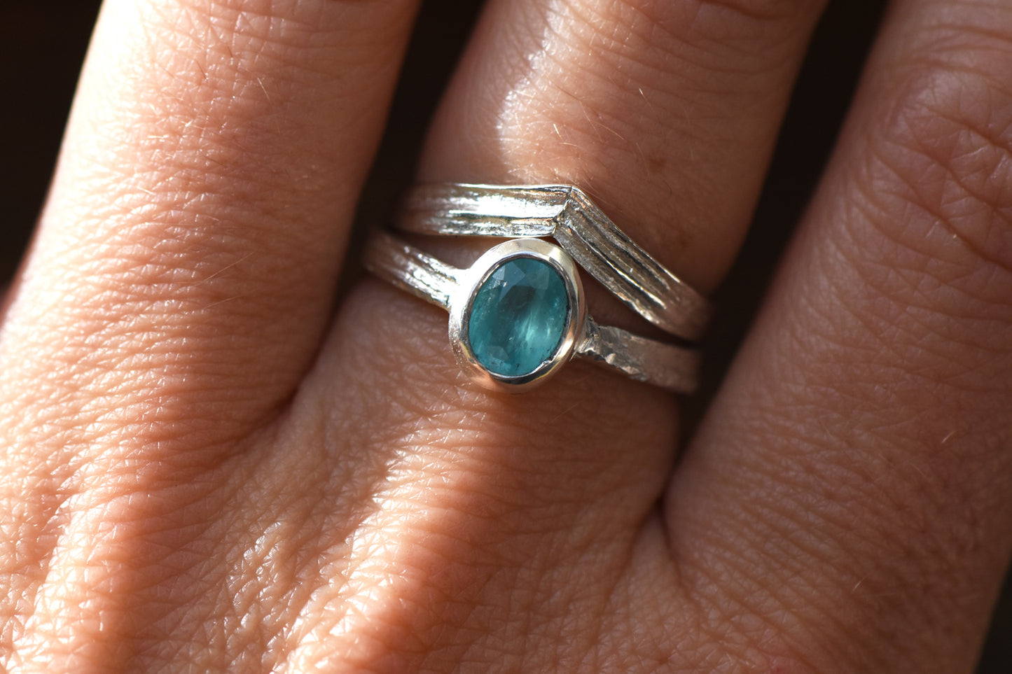 Silver Oak and Grandidierite Ring
