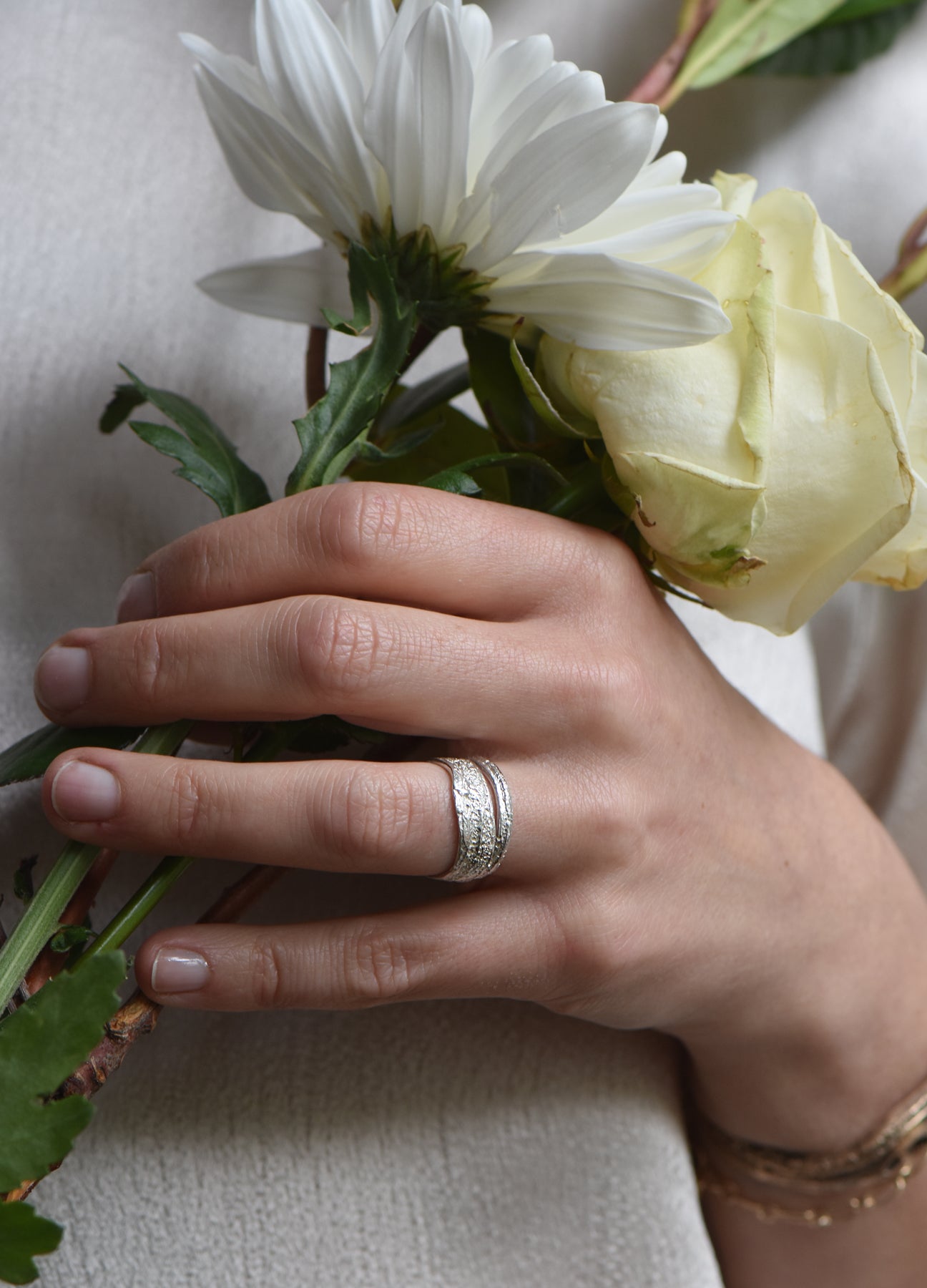 Wide London Plane Ring in Silver