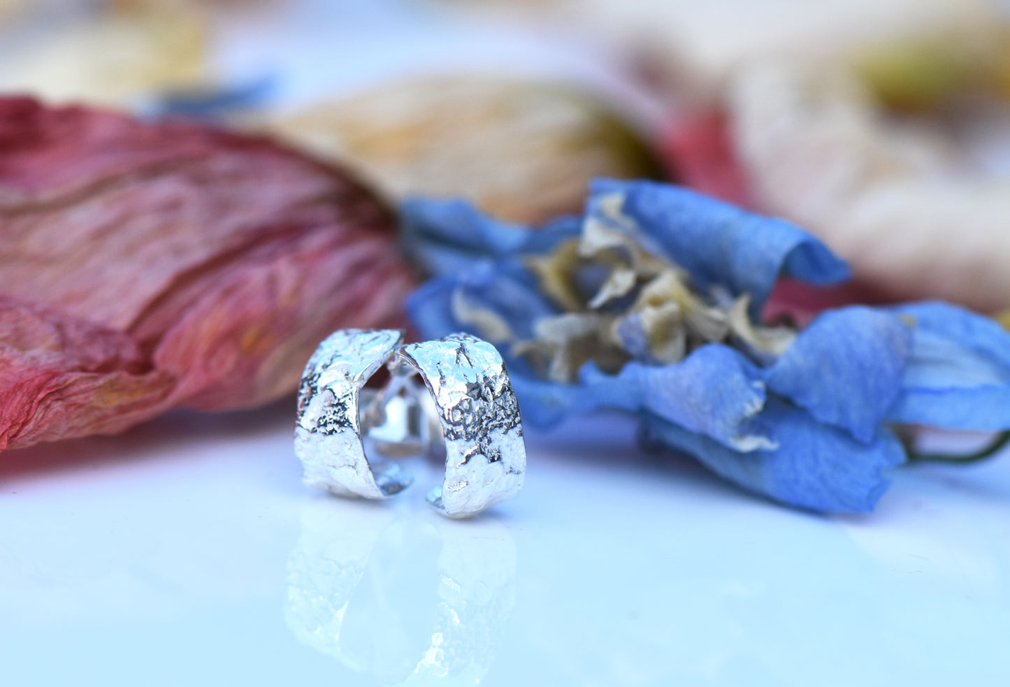 Mini Oak Hoops in Silver