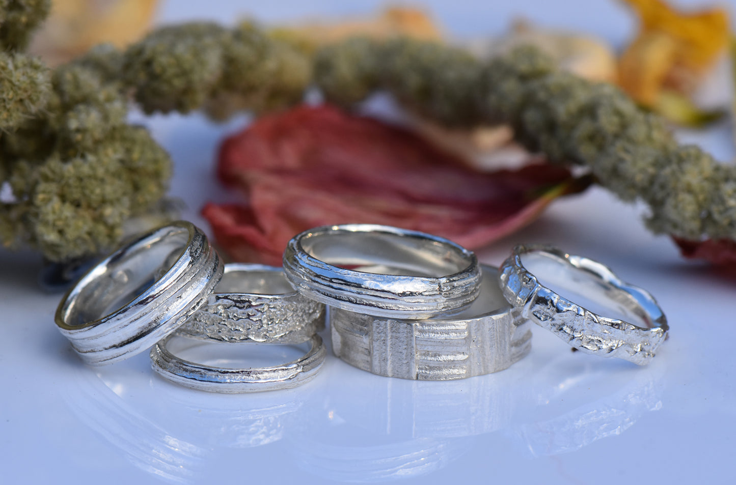 Wide London Plane Ring in Silver