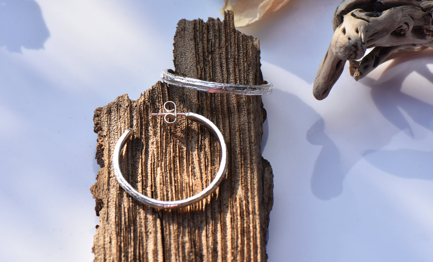 Skinny Lined Oak Hoops