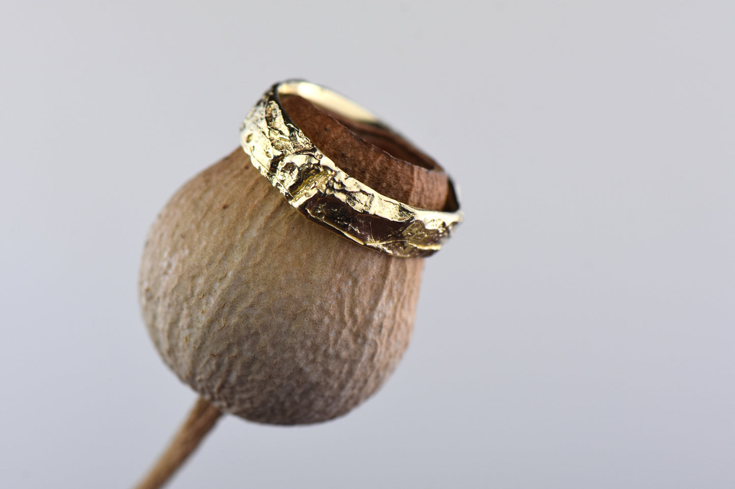 14ct Gold Subtle English Oak Band