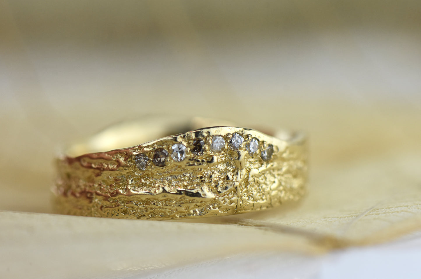 14ct Gold London Plane Ring with Champagne Diamonds