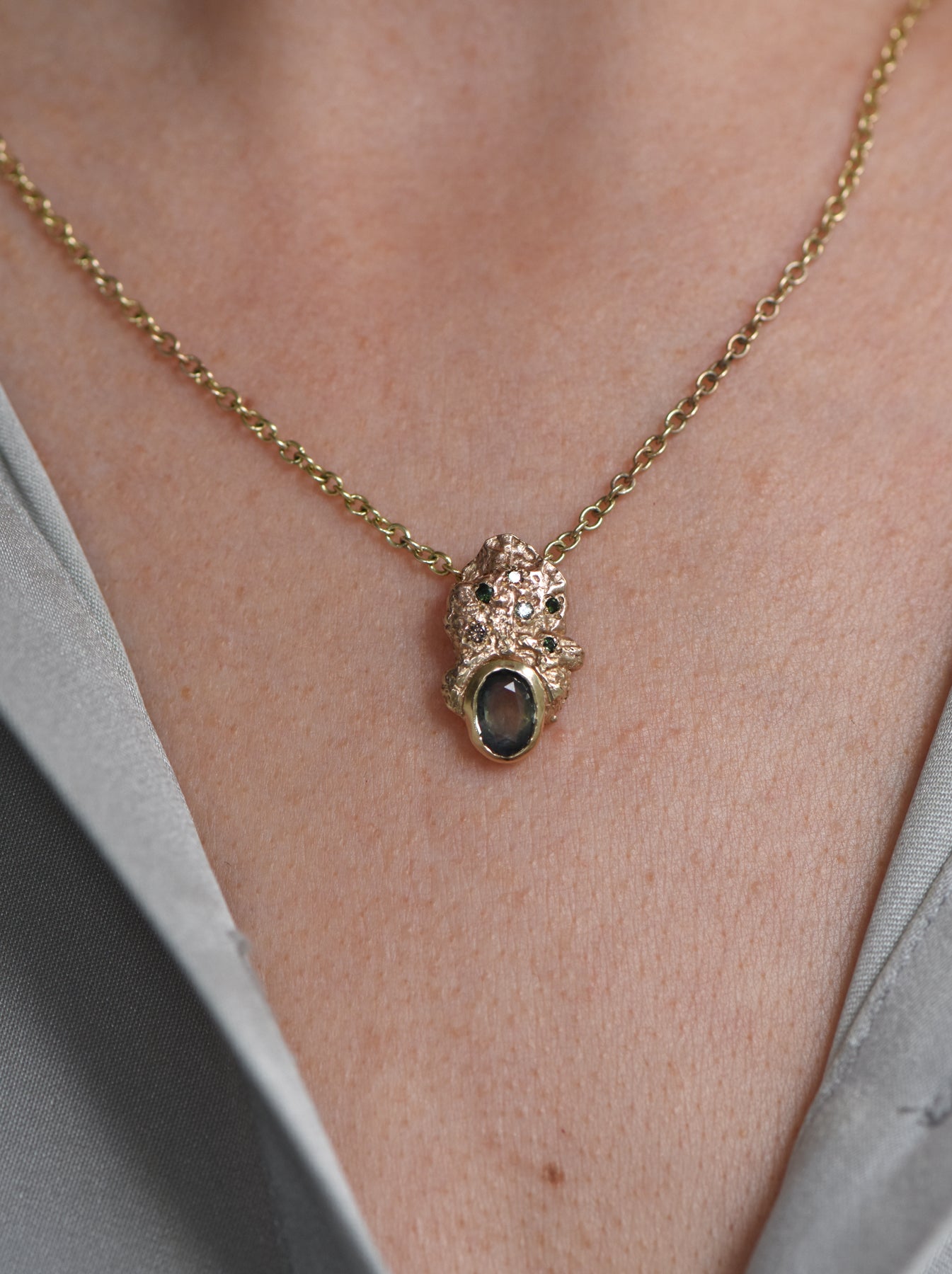 OOAK 9ct Gold London Plane Sapphire Scatter Pendant