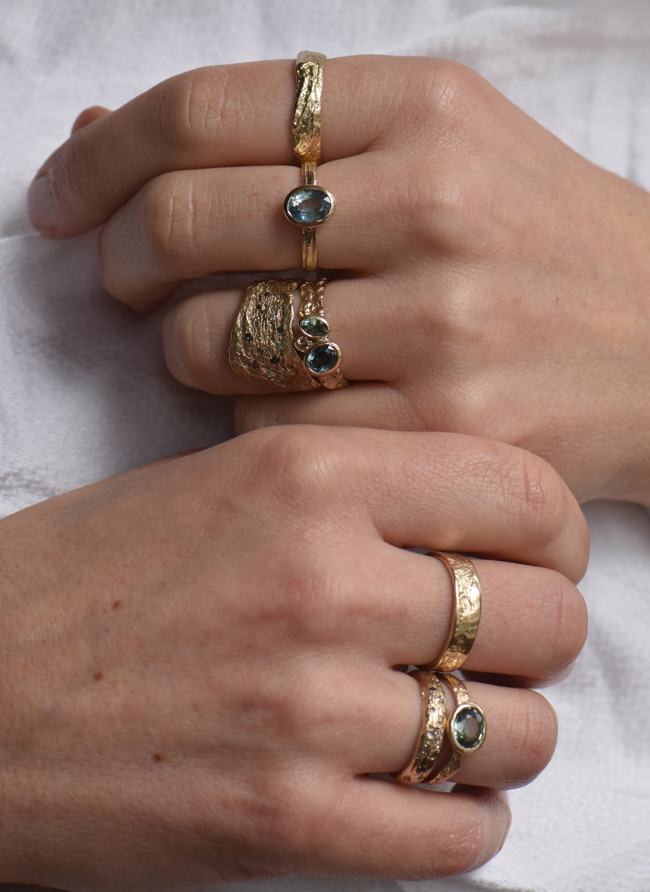 14ct Gold English Oak Scatter Band