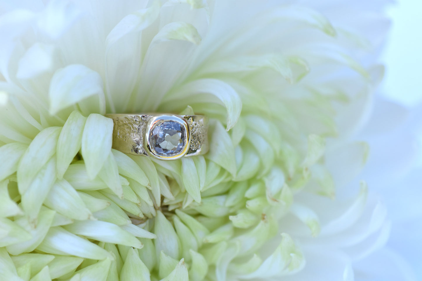 Reverse Oak Diamond Ring