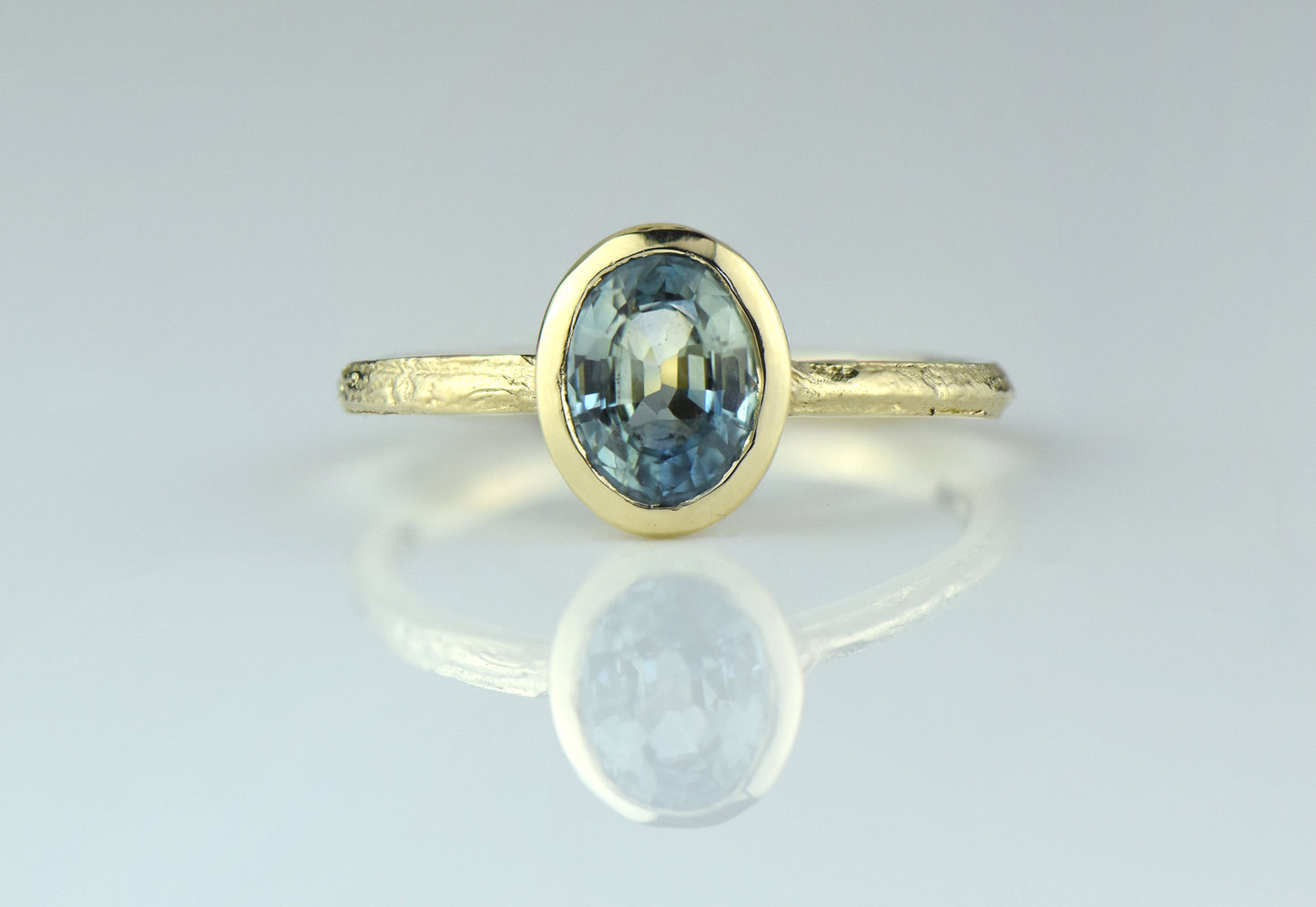 14ct English Oak Ring with Blue Sapphire