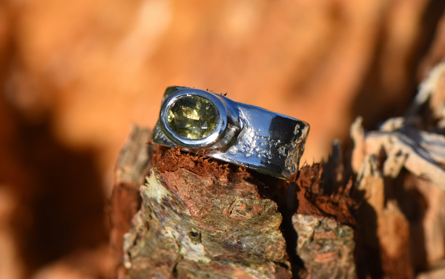 Tourmaline Reverse Oak Band