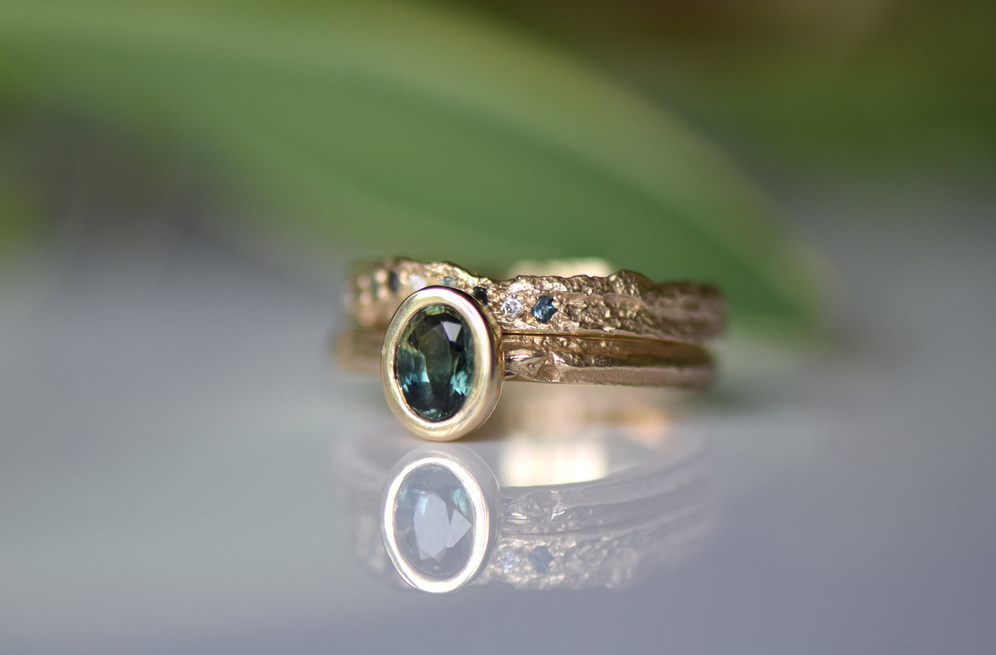 9ct English Oak Ring with Montana Sapphire