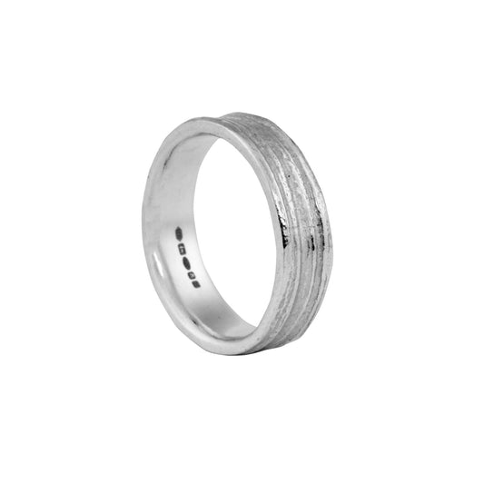 Wide Lined Oak Ring in Silver